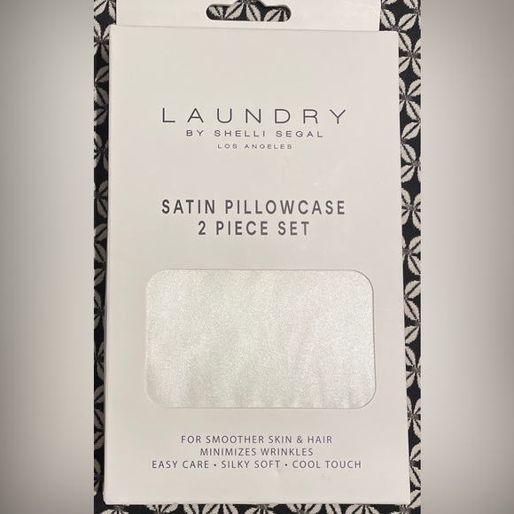 SATIN Pillowcases LAUNDRY by Shelli Segal Luxury IVORY Satin Pillowcase Set NIB - Picture 3 of 8